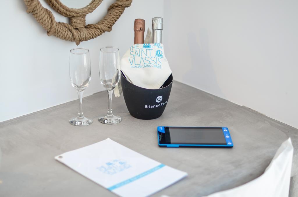 圣瓦拉西斯酒店 Naxos City 外观 照片