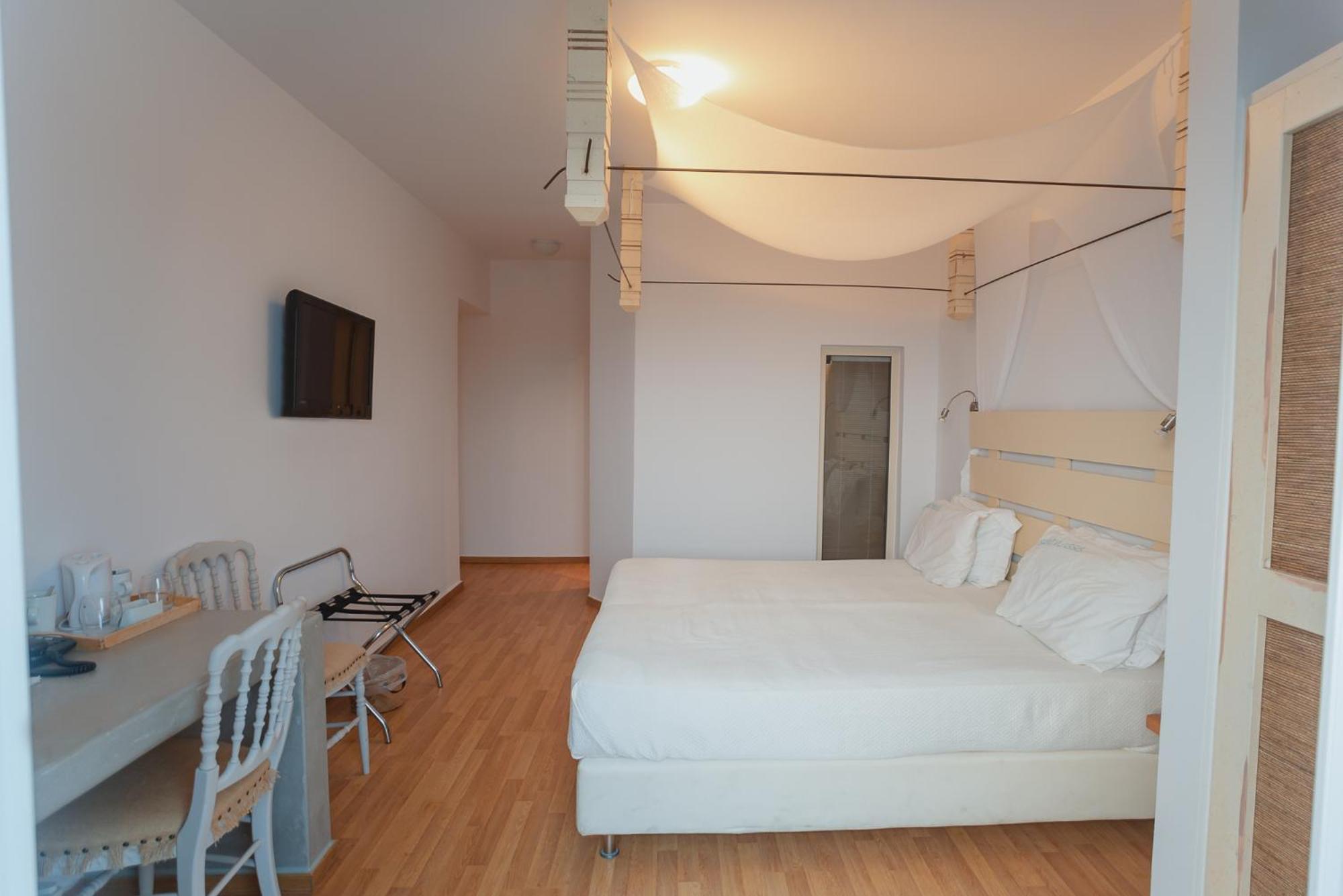 圣瓦拉西斯酒店 Naxos City 外观 照片